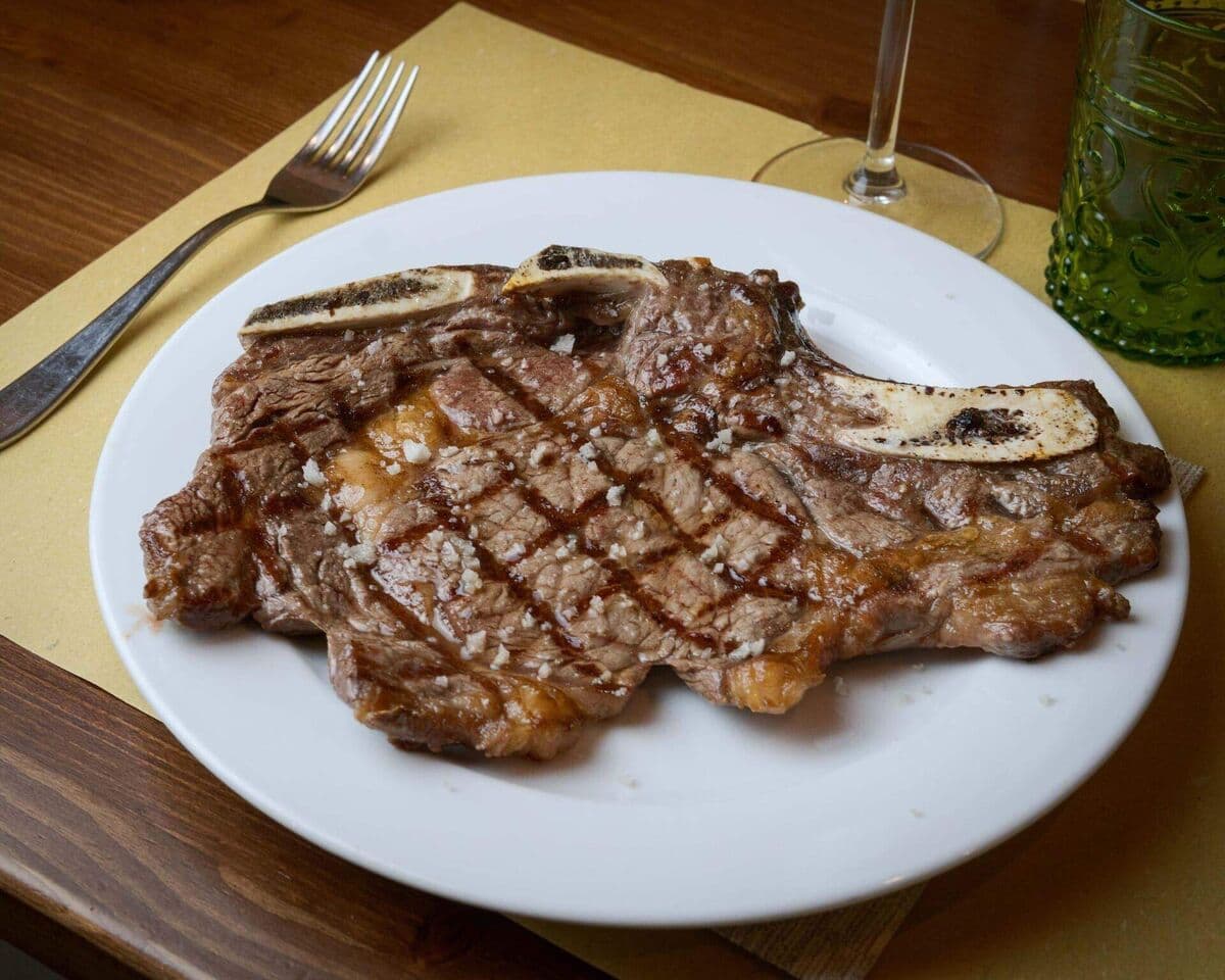 Costata di Scottona - La Taverna degli Amici