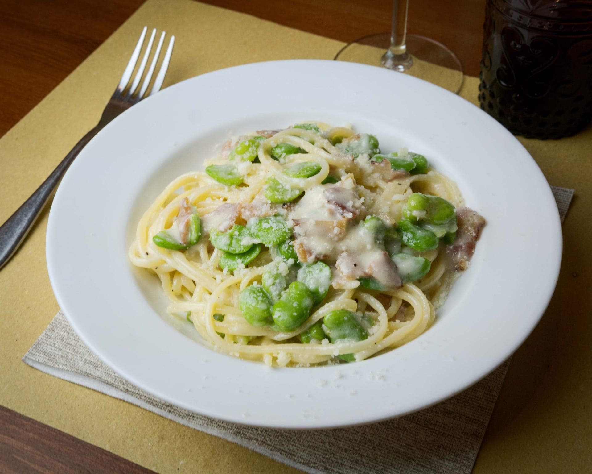 Spaghetti Fave e Guanciale